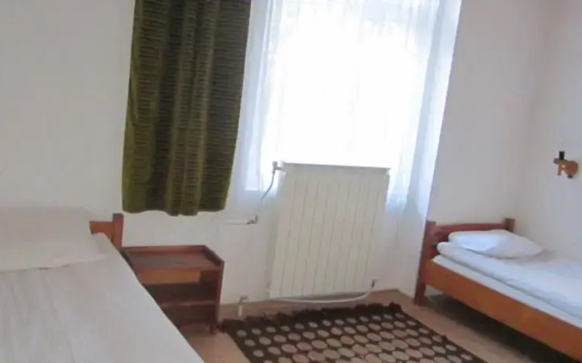Отель Pri Voivodite Guest House Банско комната для гостей