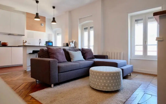 Отель Appartements Bellecour - Riva Lofts & Suites Франция, Лион - отзывы, цены и фото номеров - забронировать отель Appartements Bellecour - Riva Lofts & Suites онлайн комната для гостей