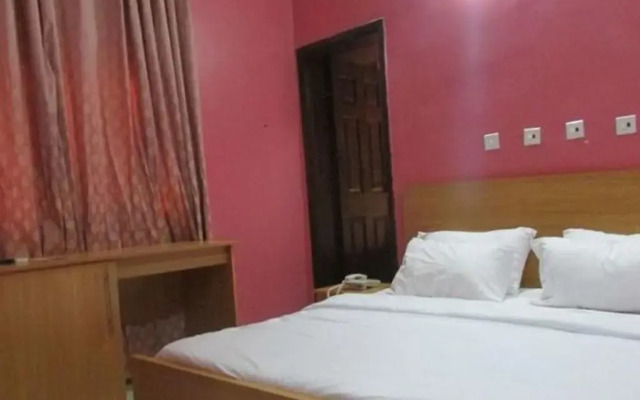 Отель Bright Value Resort Энугу комната для гостей