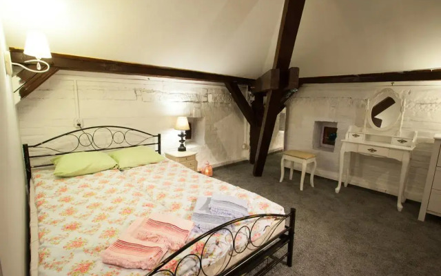 Locomotive Hostel Вроцлав комната для гостей