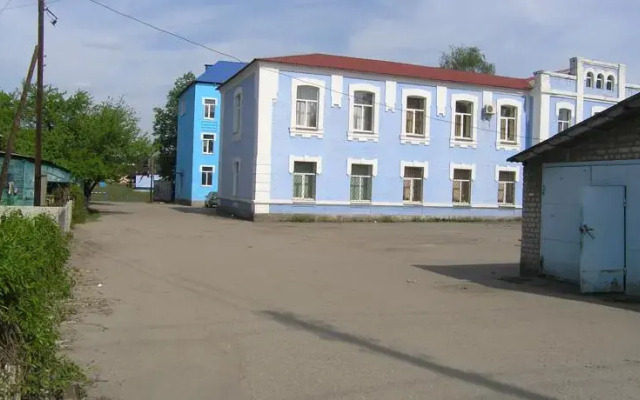 Гостиница Хостел Радужный Украина, Харьков - отзывы, цены и фото номеров - забронировать гостиницу Хостел Радужный онлайн вид на фасад