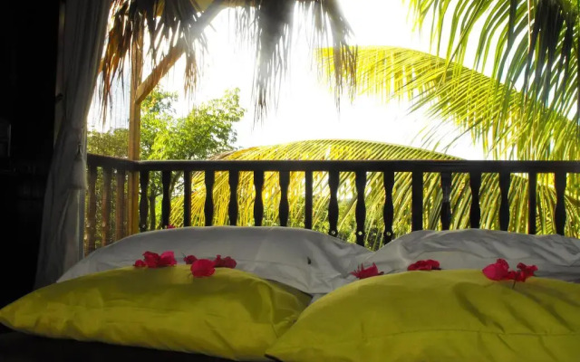 Отель Eden Paradise Spa балкон