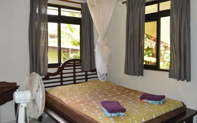 Отель Faré Mokalei by Tahiti Homes комната для гостей
