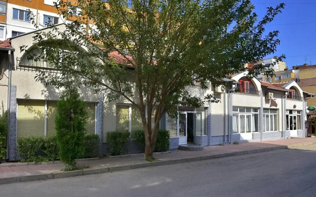 Vival Hotel вид на фасад