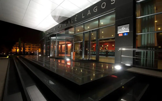Отель Vila Gale Lagos вид на фасад
