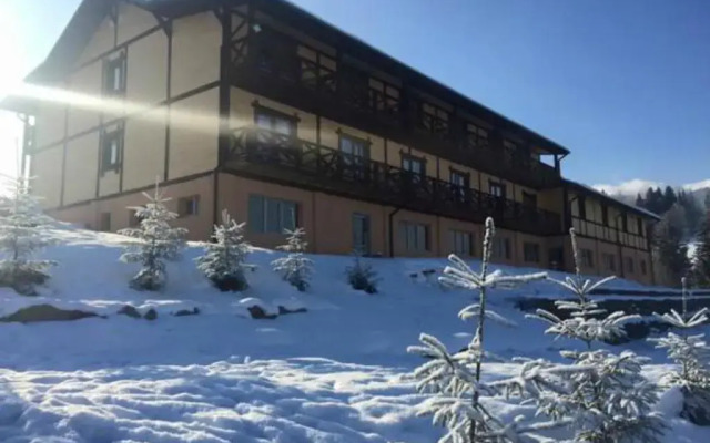 Гостиница Eko resort Izki вид на фасад