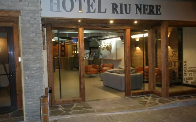 Hotel Riu Nere вид на фасад