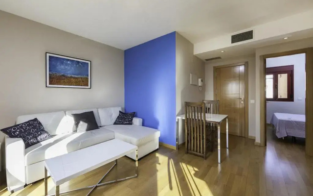 Отель Apartamentos Atocha Испания, Мадрид - отзывы, цены и фото номеров - забронировать отель Apartamentos Atocha онлайн комната для гостей