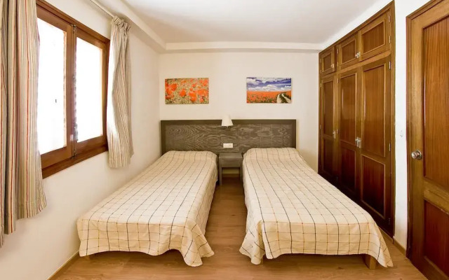 Отель Apartamentos Los Robles комната для гостей