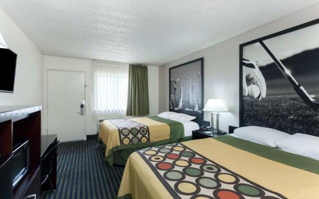 Super 8 by Wyndham San Diego Hotel Circle 1