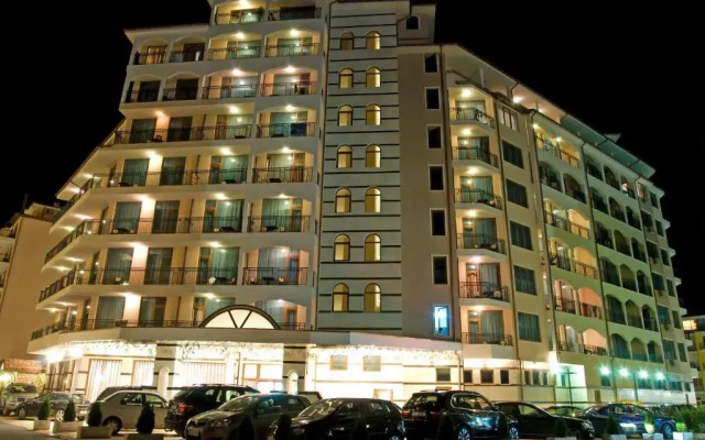 Отель Karolina Hotel Болгария, Солнечный берег - отзывы, цены и фото номеров - забронировать отель Karolina Hotel онлайн вид на фасад