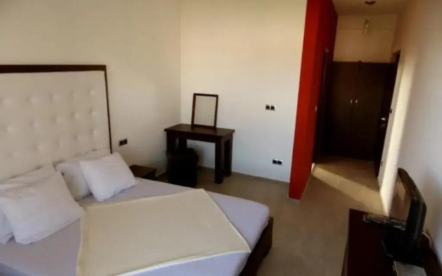 Отель Riza Hotel Албания, Тирана - отзывы, цены и фото номеров - забронировать отель Riza Hotel онлайн комната для гостей