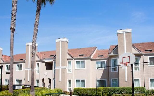 Residence Inn by Marriott Huntington Beach-Fountain Valley 1