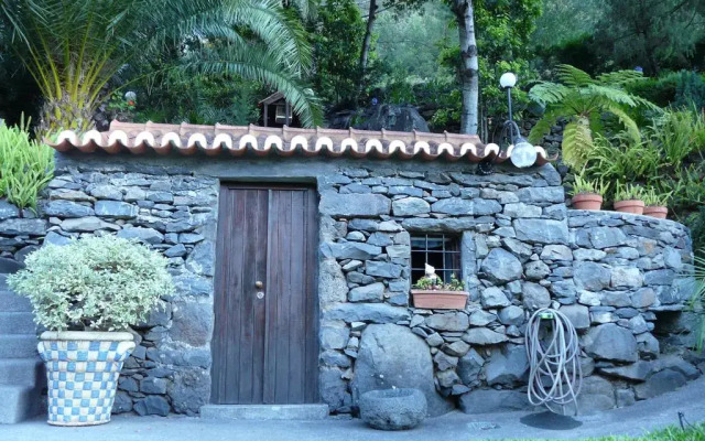 Отель Casas da Terca вид на фасад