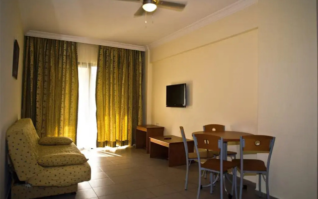 Апартаменты Aegean Princess Apartments And Studio комната для гостей