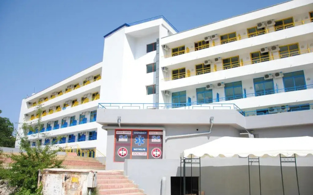 Отель Party Hotel Vladislav - Adults Only Болгария, Золотые пески - отзывы, цены и фото номеров - забронировать отель Party Hotel Vladislav - Adults Only онлайн вид на фасад