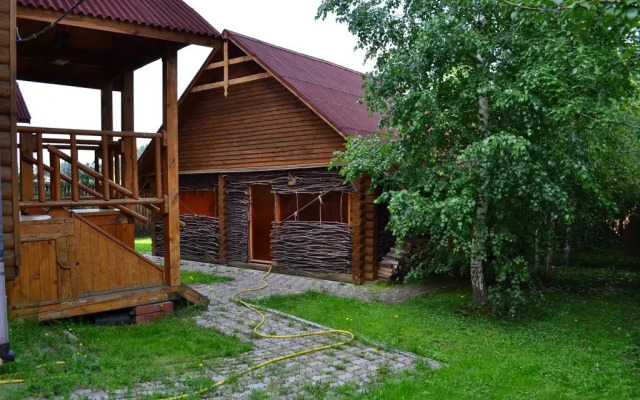 Гостиница Uyutniy Dom Inn вид на фасад