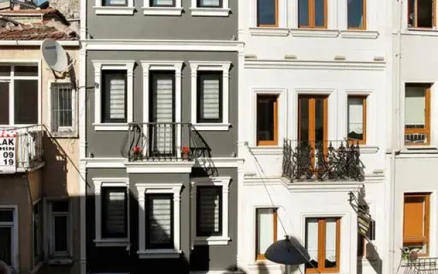 Апарт-Отель Taksim Doorway Suites вид на фасад