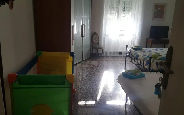 Отель Casa Eugenio Montale Генуя комната для гостей