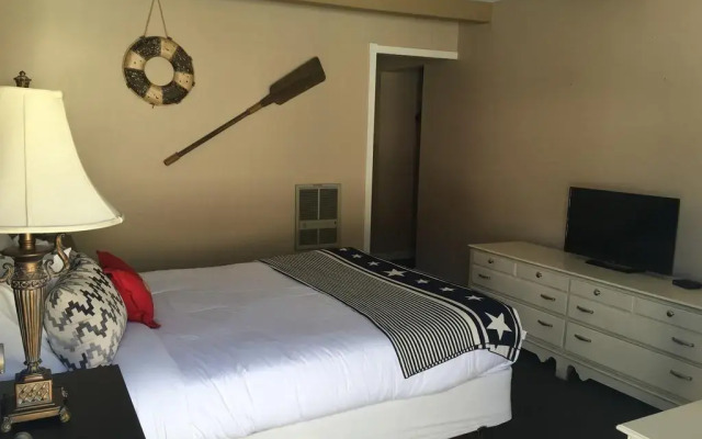 Отель Shell Beach Inn комната для гостей