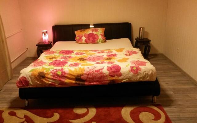 Отель Gästezimmer Kelsterbach Германия, Франкфурт-на-Майне - отзывы, цены и фото номеров - забронировать отель Gästezimmer Kelsterbach онлайн комната для гостей