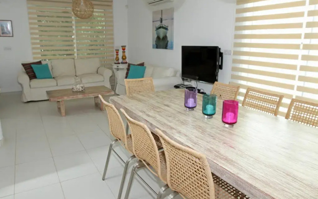 Отель Villa Pernera комната для гостей