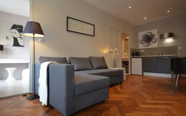 Отель Appartements Hôtel de Ville комната для гостей