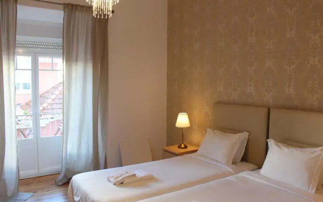 Отель The Sky Lofts Lisbon - Guesthouse комната для гостей