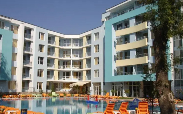 Апартаменты SD Yassen Apartments бассейн