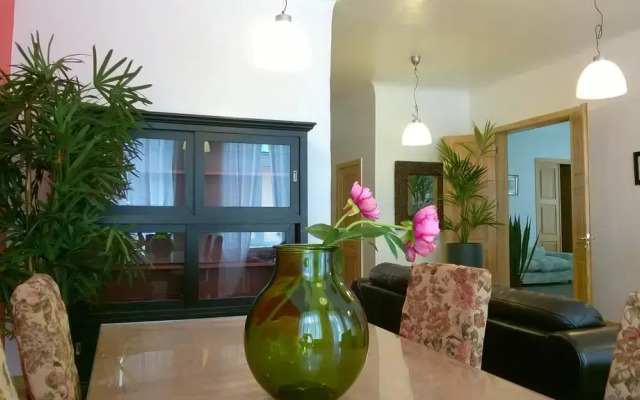 Отель Home Sweet Home комната для гостей