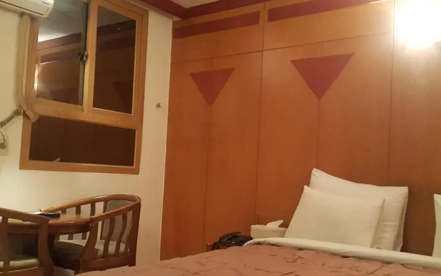 Ivy Motel