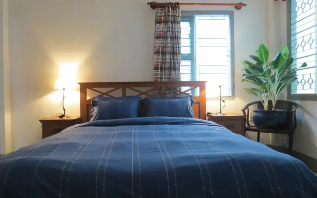 Отель Charming Apt Heart Of Saigon Cbd комната для гостей