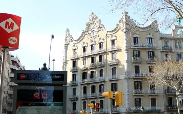 Отель Centric Aparment Plaza España вид на фасад