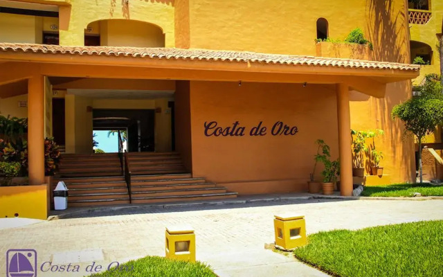 Costa De Oro Beach Hotel вид на фасад