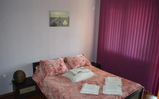 Апартаменты White Lagoon Beach Apartment комната для гостей
