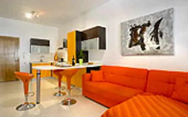 Апартаменты Sliema Studio Слима комната для гостей