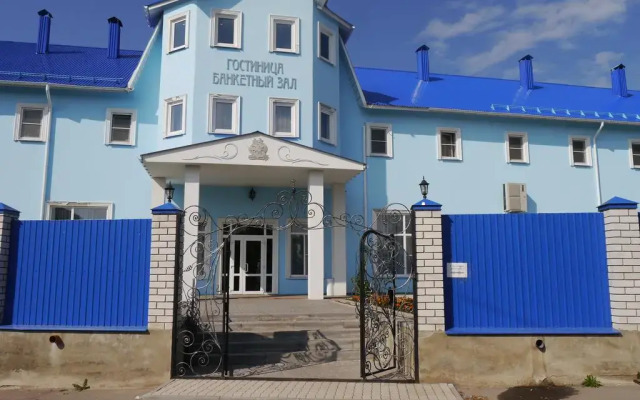 Гостиница Kompleks Parus вид на фасад