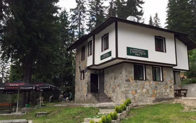 Family Hotel Ginger вид на фасад