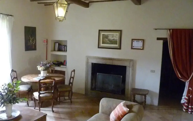 Отель Della Genga La Pieve Suite Сполето комната для гостей