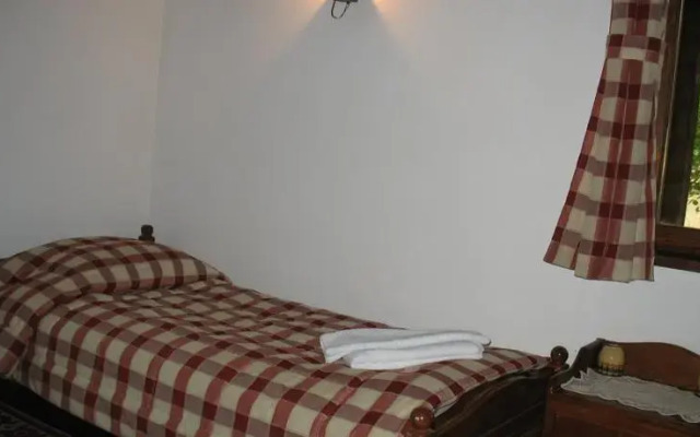 Отель Dzhelepova Guest House- Pool Access Болгария, Боженци - отзывы, цены и фото номеров - забронировать отель Dzhelepova Guest House- Pool Access онлайн комната для гостей