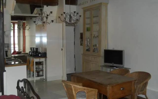 Отель Appartement Saint Paul Франция, Лион - отзывы, цены и фото номеров - забронировать отель Appartement Saint Paul онлайн комната для гостей