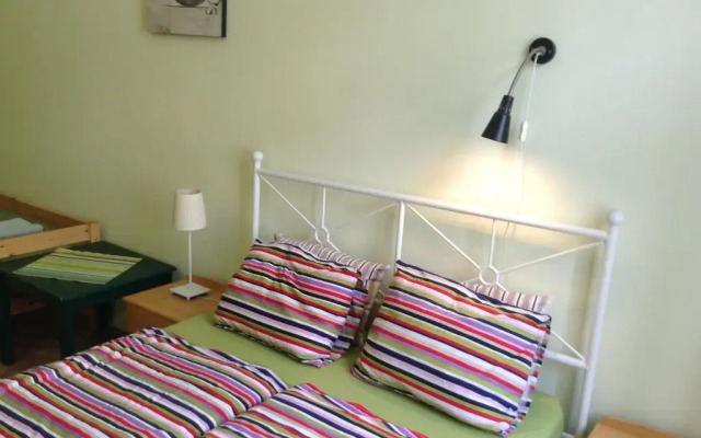 Jazzy Vibes Hostel & Ensuites комната для гостей