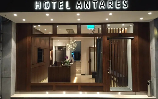 Hotel Antares вид на фасад
