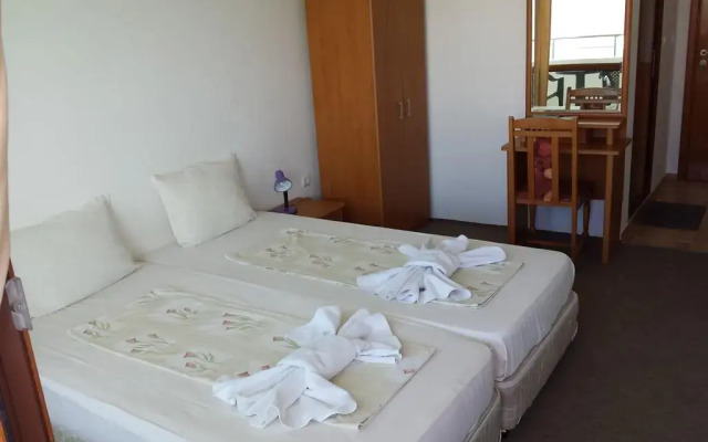 Отель Family Hotel Northik Болгария, Приморско - отзывы, цены и фото номеров - забронировать отель Family Hotel Northik онлайн комната для гостей