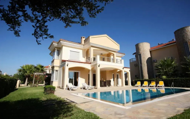 Отель Palm Lane Residence бассейн