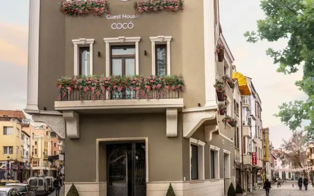 Отель Boutique Guest House Coco вид на фасад