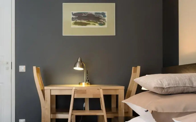 Апартаменты Ülase Guest Apartment Таллин комната для гостей