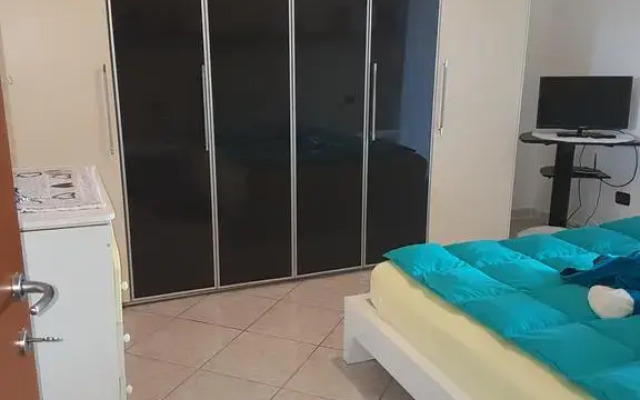 Отель Casa Vacanze Fiori Rosa Аулла комната для гостей