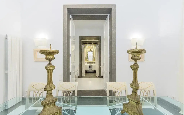 Отель Valencia Luxury Palace Apartment Испания, Валенсия - отзывы, цены и фото номеров - забронировать отель Valencia Luxury Palace Apartment онлайн комната для гостей