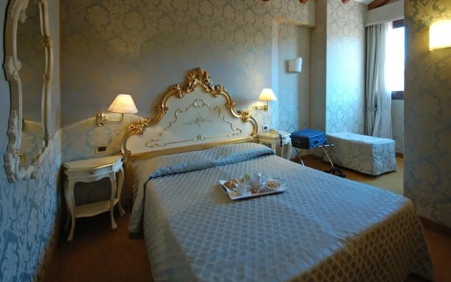 Hotel Torino комната для гостей